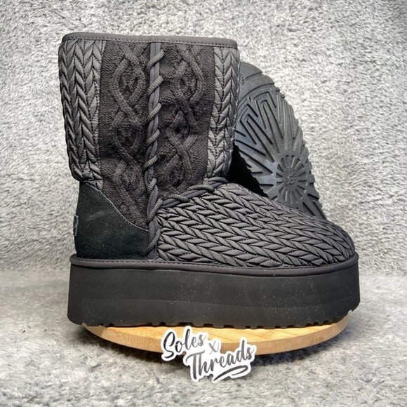 UGG Classic Short Villa Knit Boot Size 10 Women Black 1158316 - Picture 1 of 7